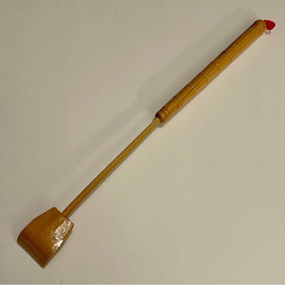 Wood Back Scratcher Extension 8-12 inches wide to cloth loop - Picture 2 of 3